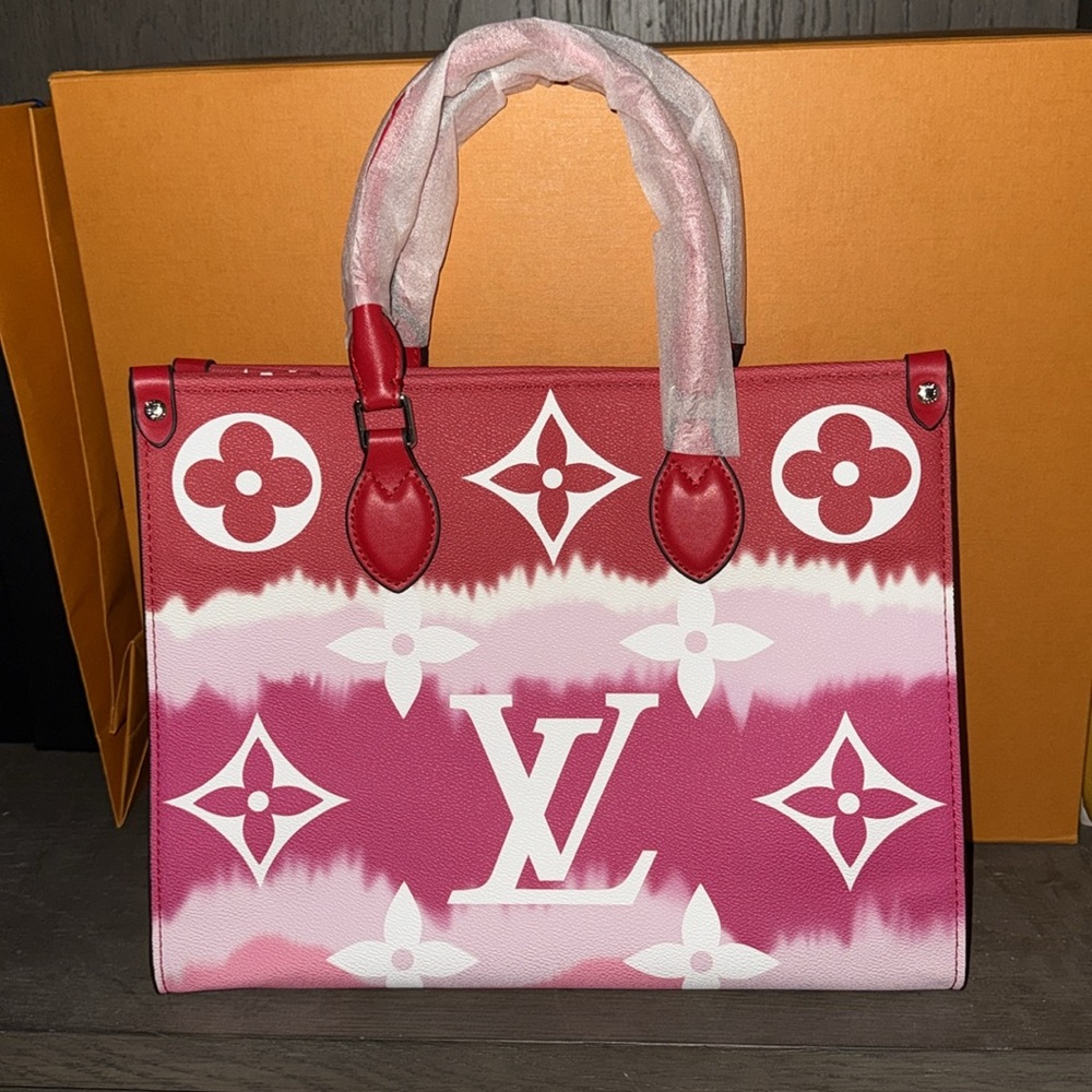 Purse - Picture 2 of 8